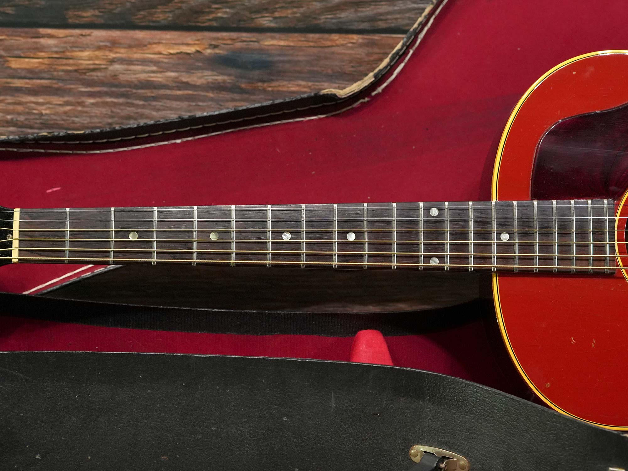 Gibson 1967 B-25 Cherry Sunburst